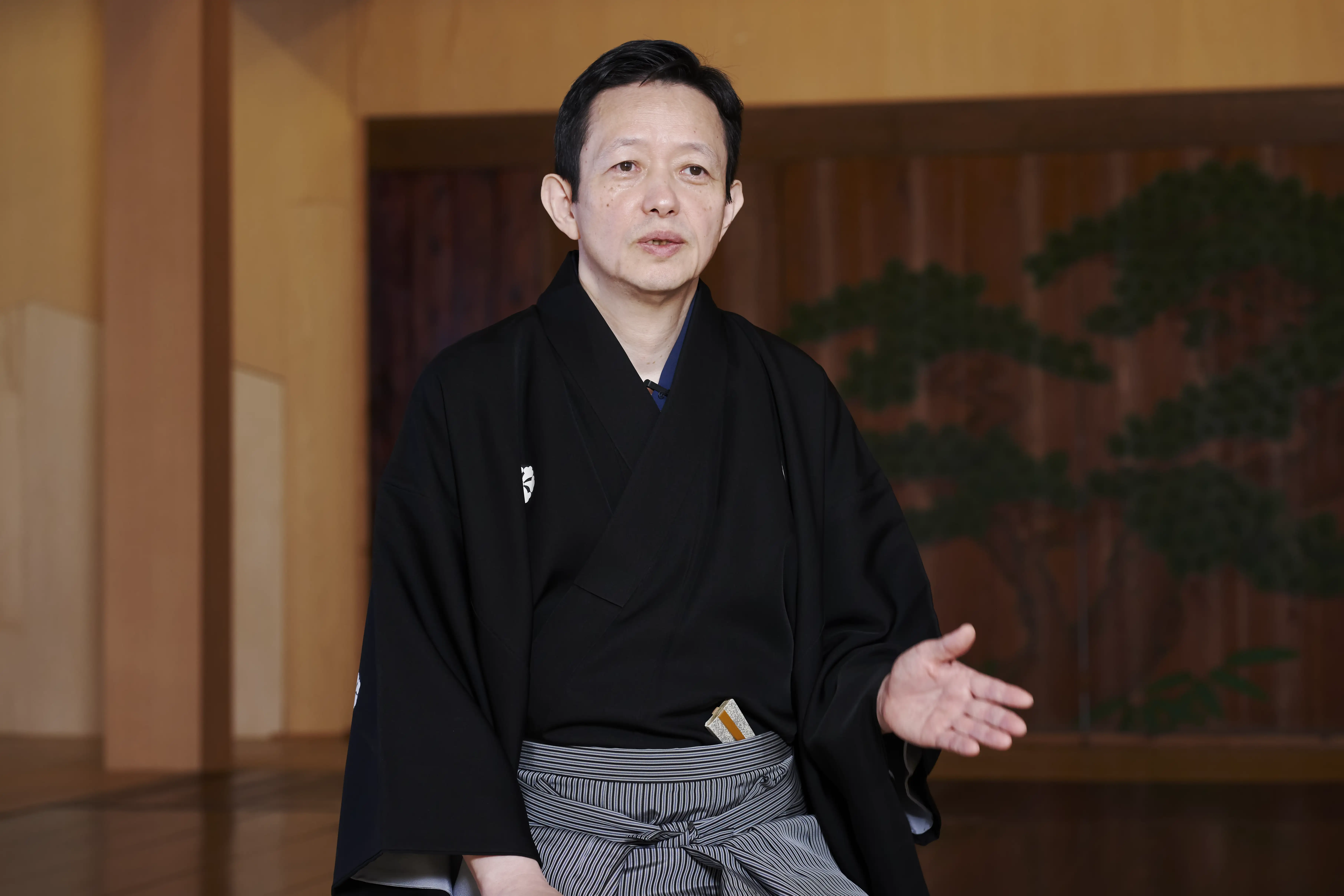Zeami's Teachings, Rooted in Higo — Noh Performer Sakurama Ujin on a Philosophy of Succession