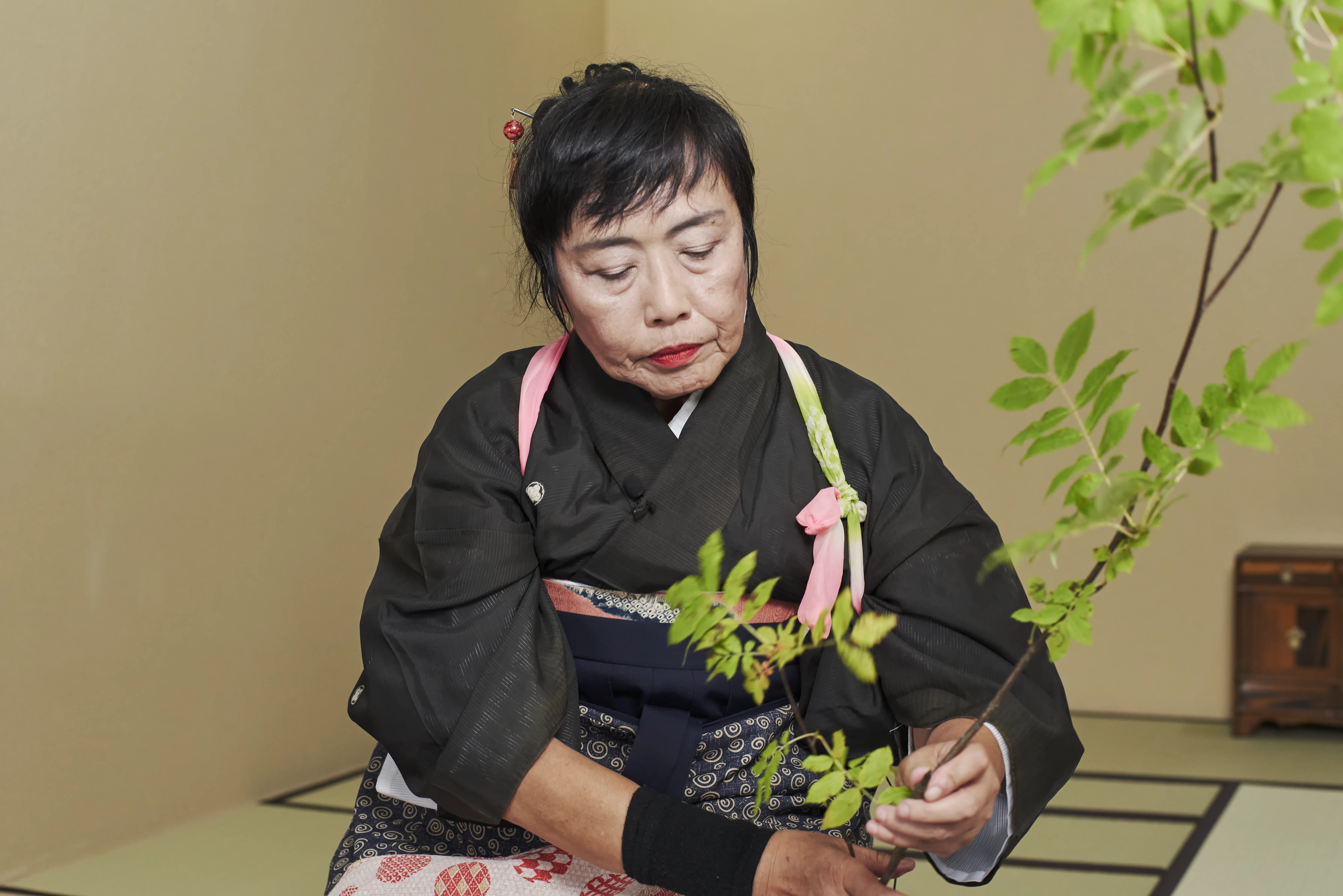 The Space Between the Flowers ー Kouen Yokoi and the Art of Arranging Emptiness
